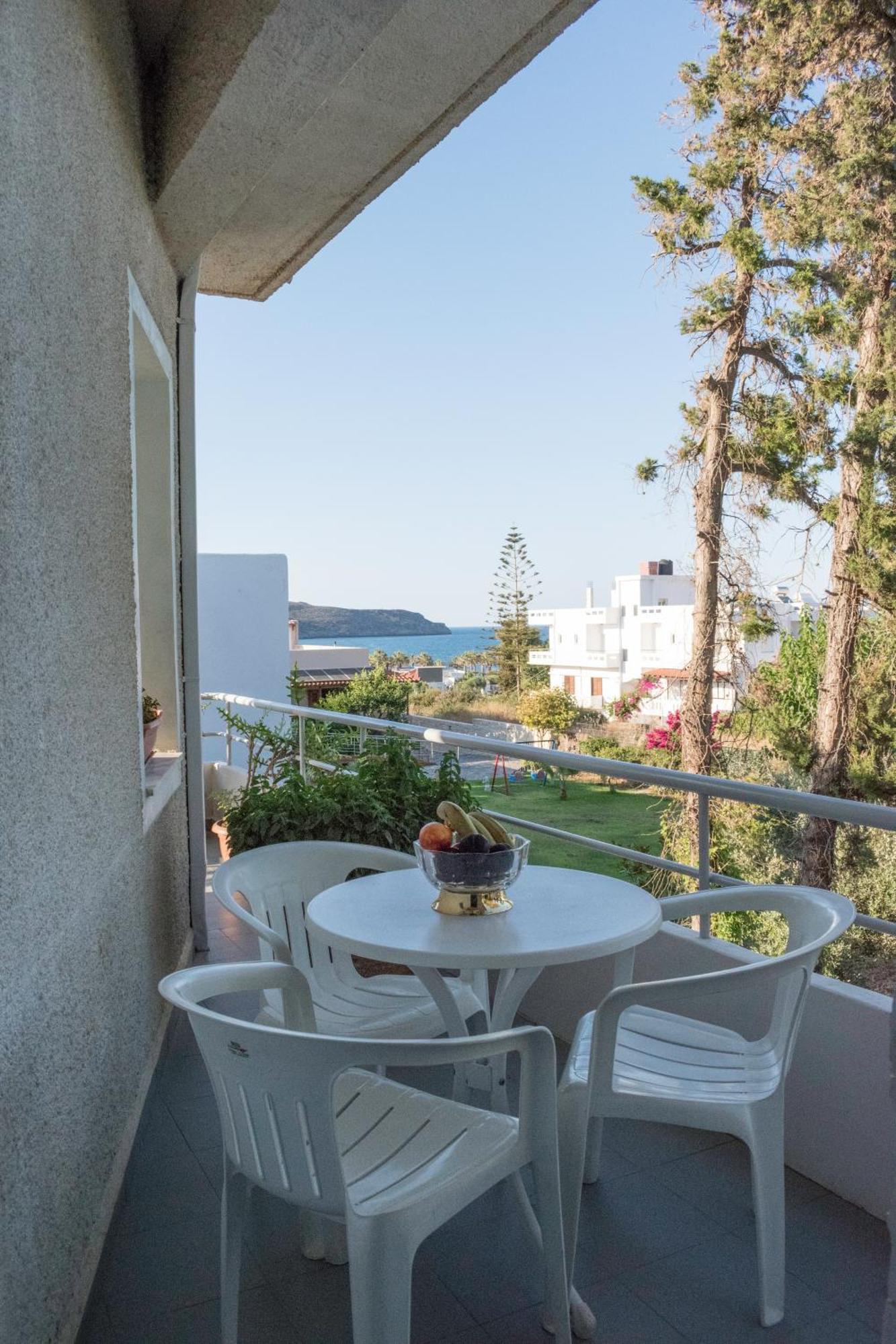 Stefanie Studios Agia Marina  Exterior photo